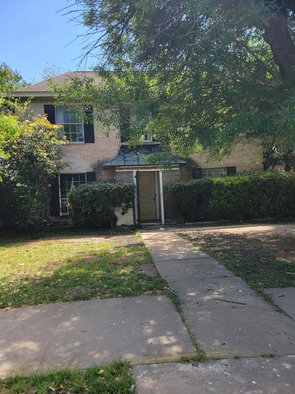 Photo 3 of 9711 PARKFIELD DR