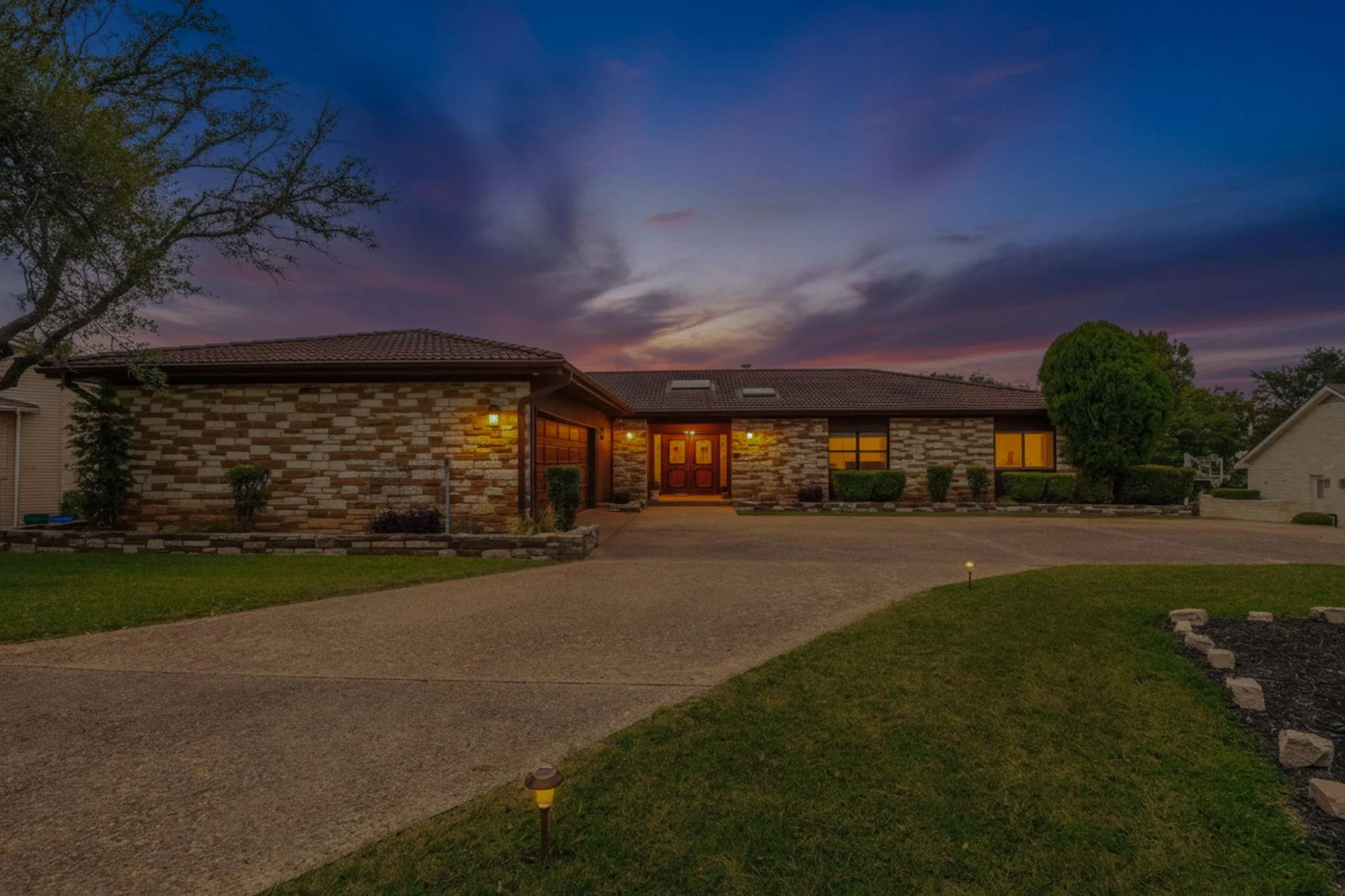 Photo of 113 INDIAN BEND DR, Lakeway, TX, 78734