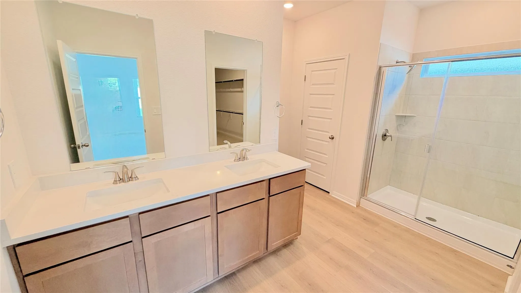 Photo 4 of 526 LAVENDER CREST CV