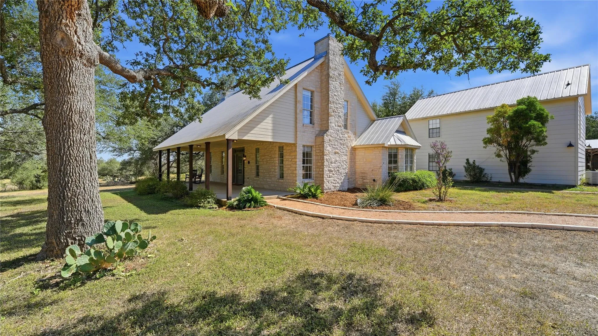 Photo of 364 NAMELESS RD, Driftwood, TX, 78619