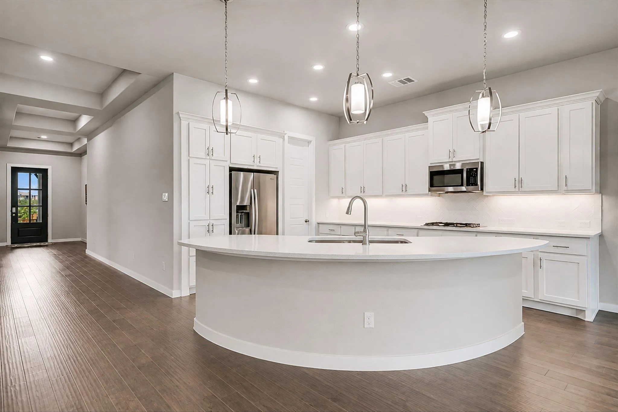 Photo 4 of 724 DAYRIDGE DR