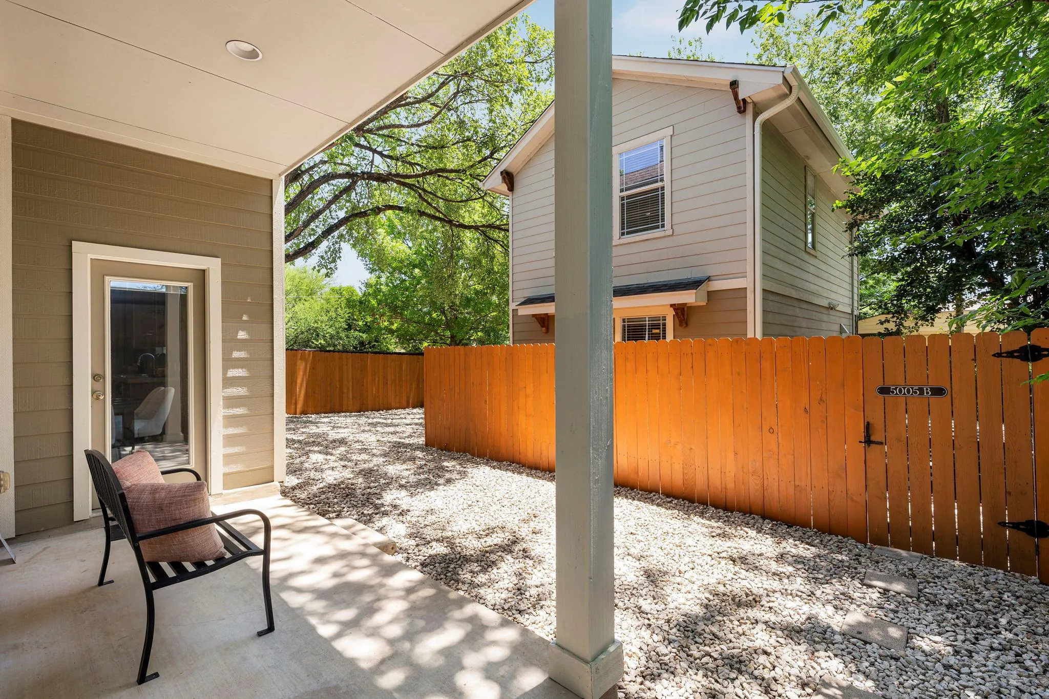 Photo 5 of 5005 EILERS AVE