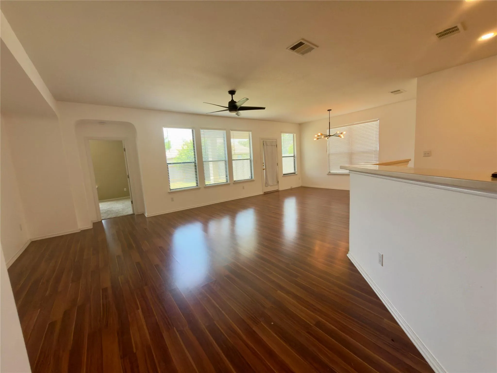Photo 3 of 825 WATSON WAY