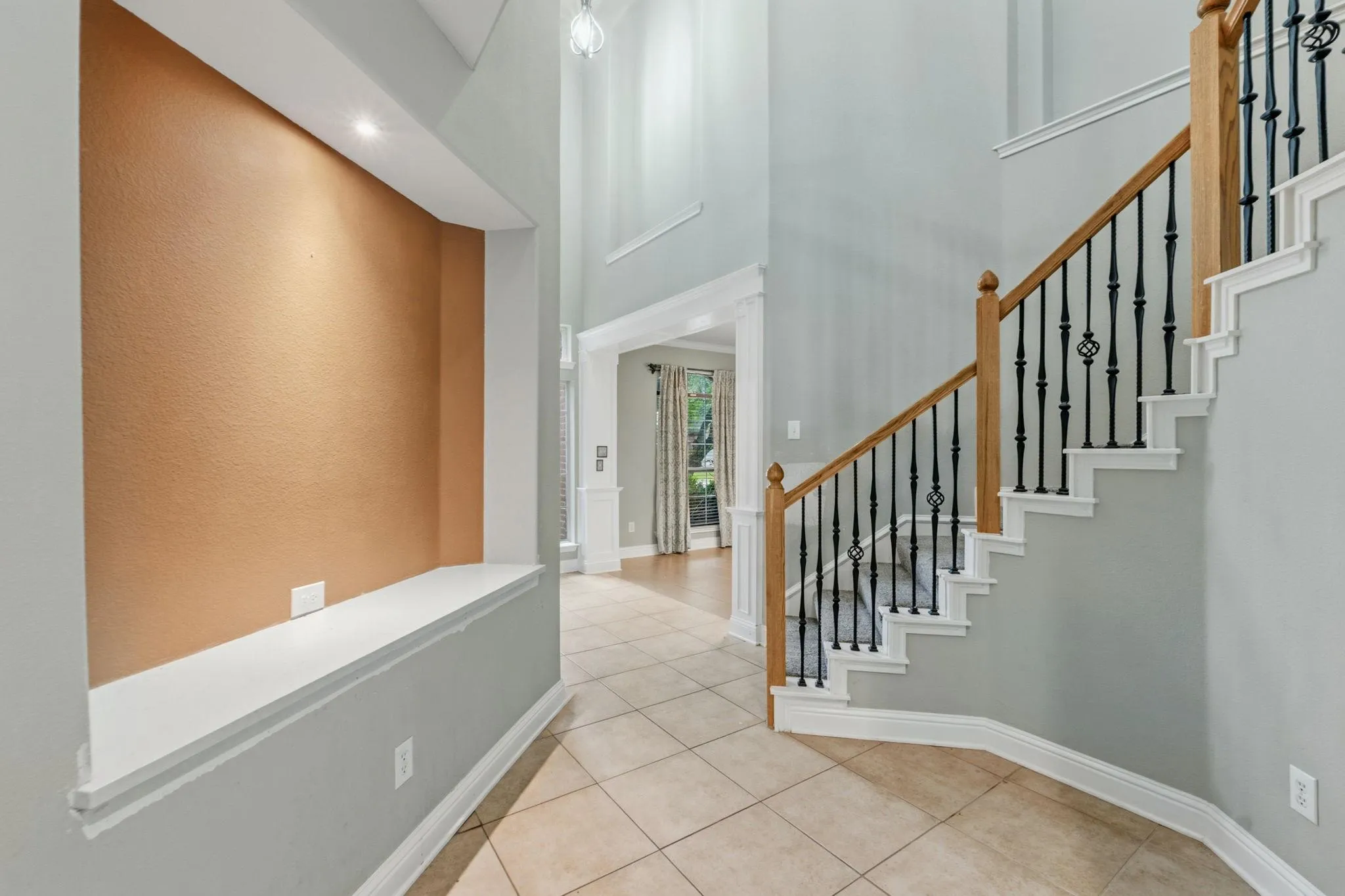 Photo 4 of 1239 PINE FOREST CIR