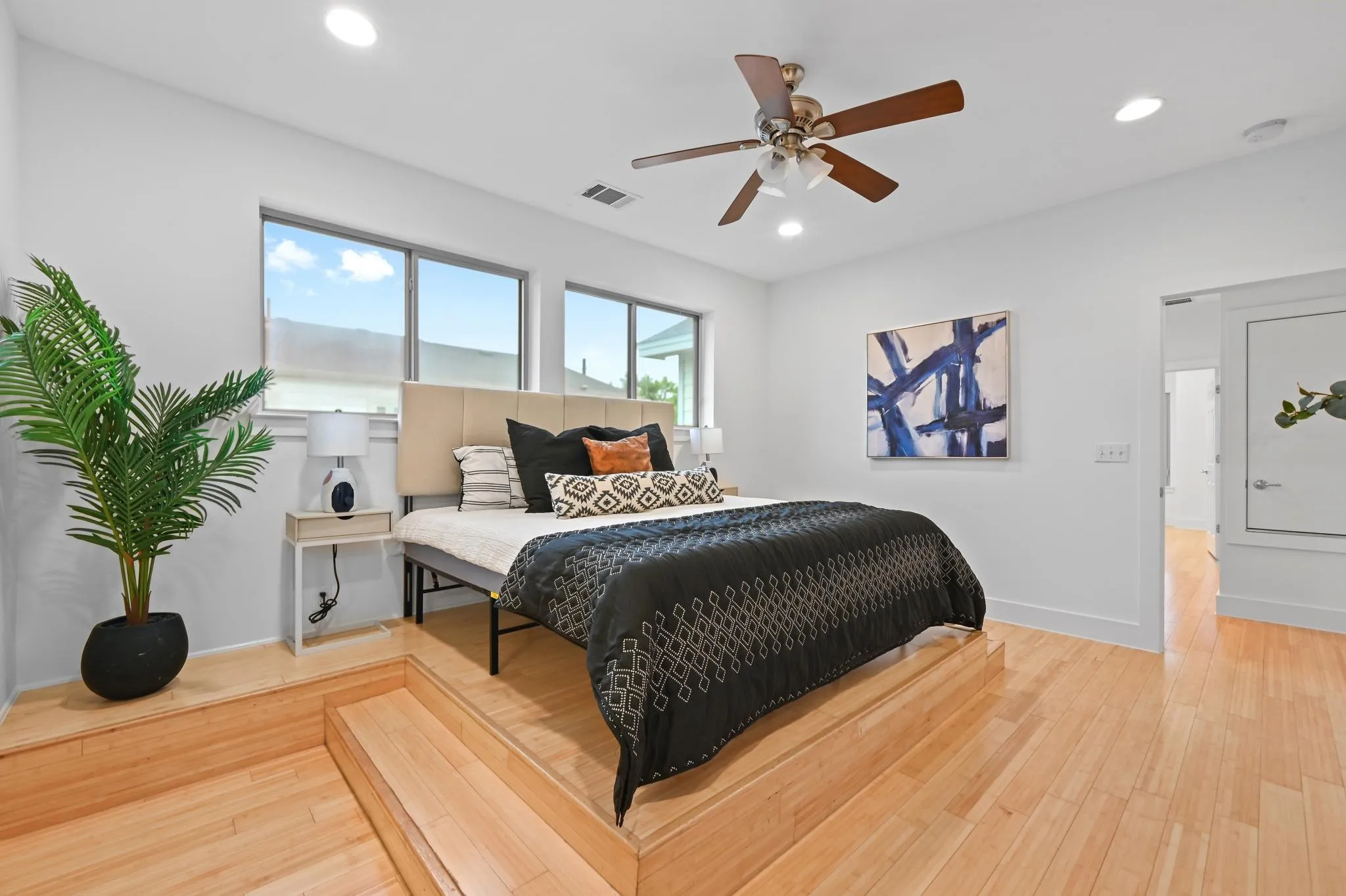Photo 2 of 3306 THOMAS KINCHEON ST
