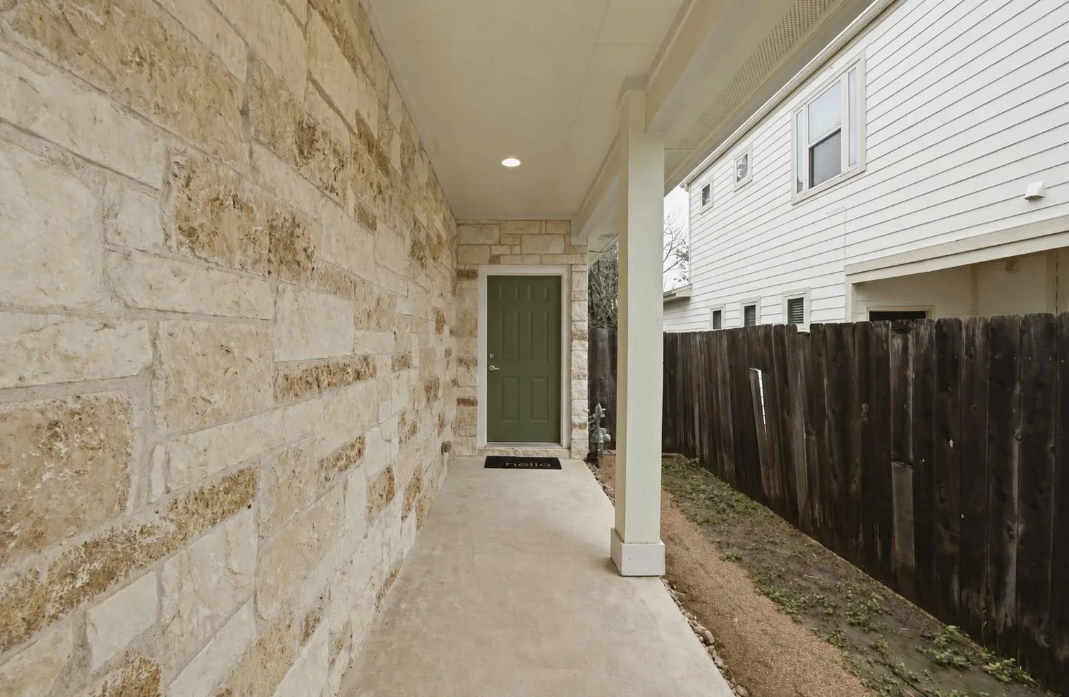 Photo 3 of 3306 THOMAS KINCHEON ST