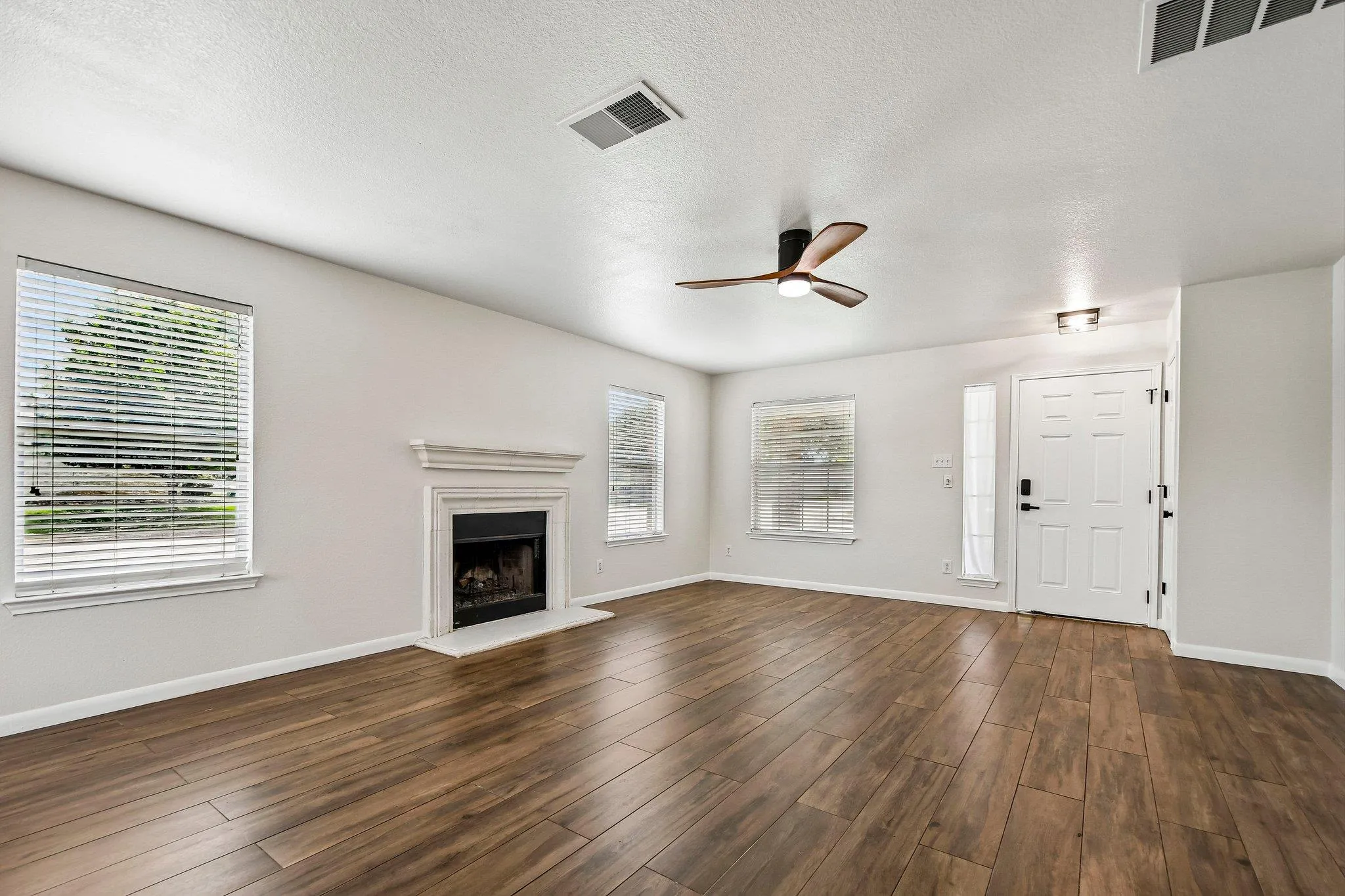 Photo 5 of 231 ALTAMONT ST