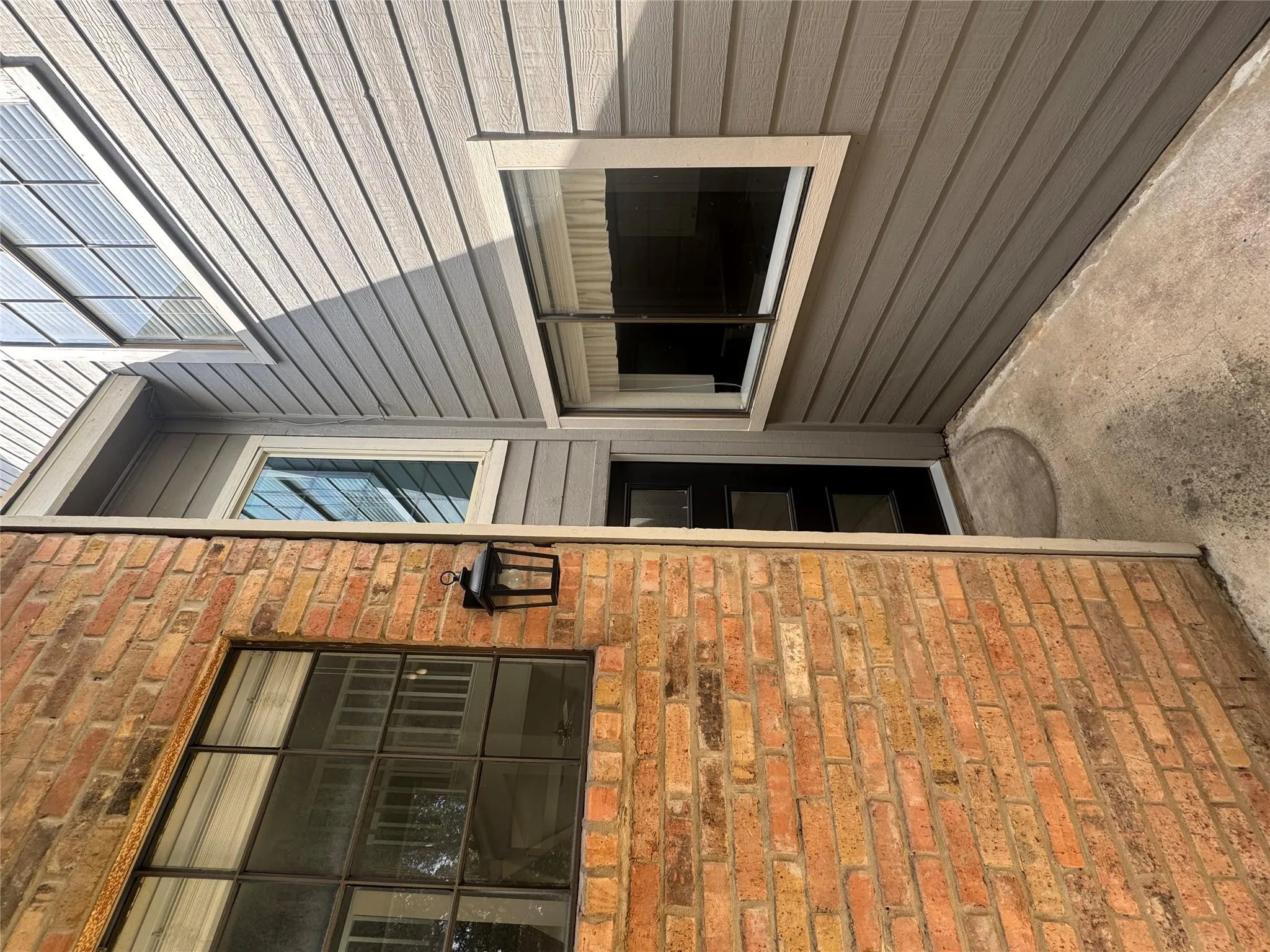 Photo 3 of 8502 CIMA OAK LN #A