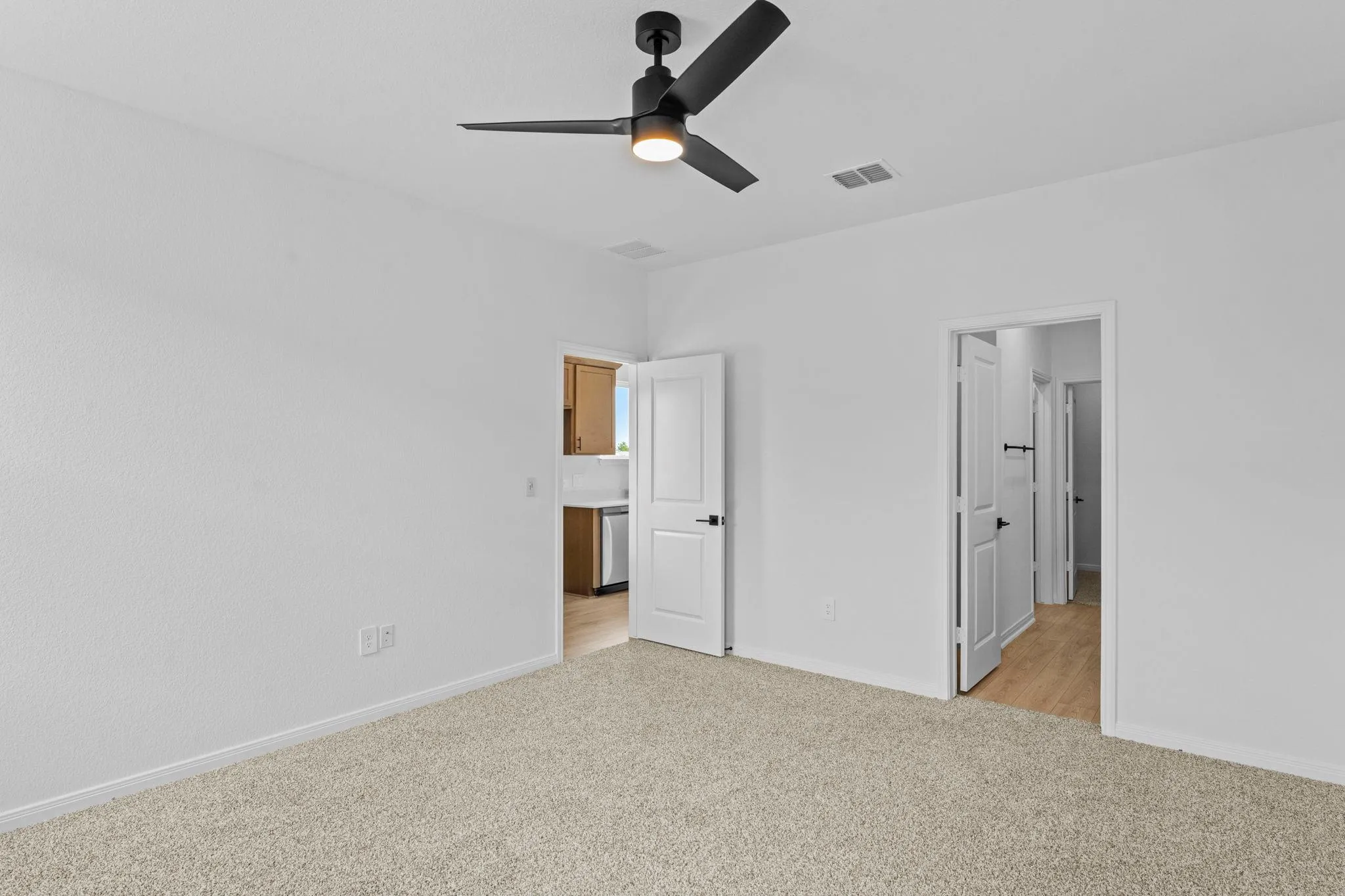 Photo 5 of 2542 VIOLET THEO LN