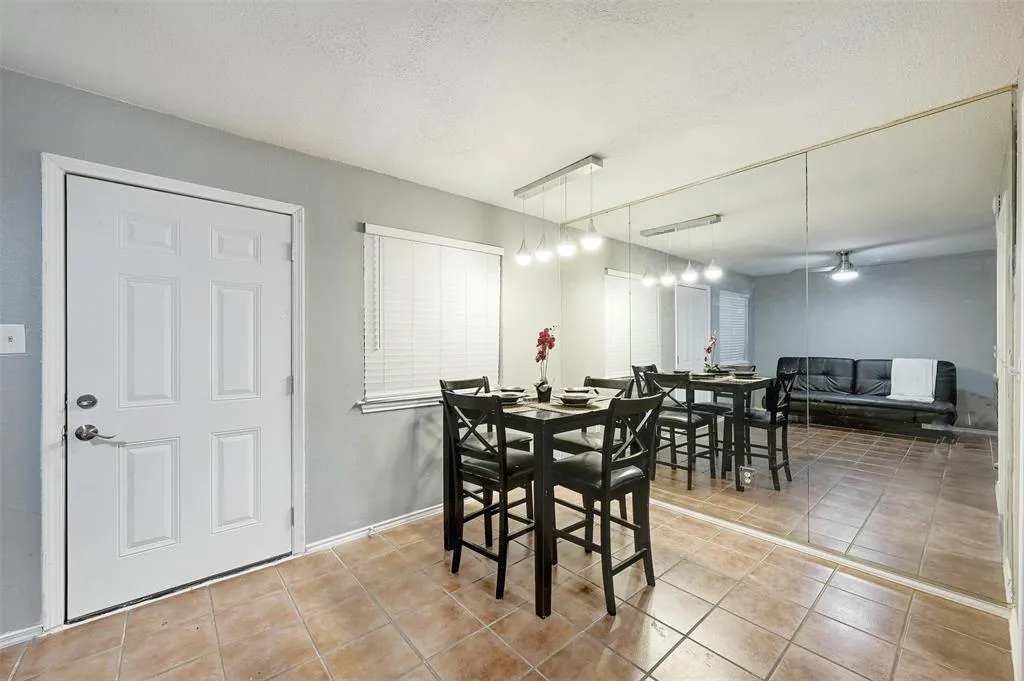 Photo 4 of 1808 RIO GRANDE ST #2