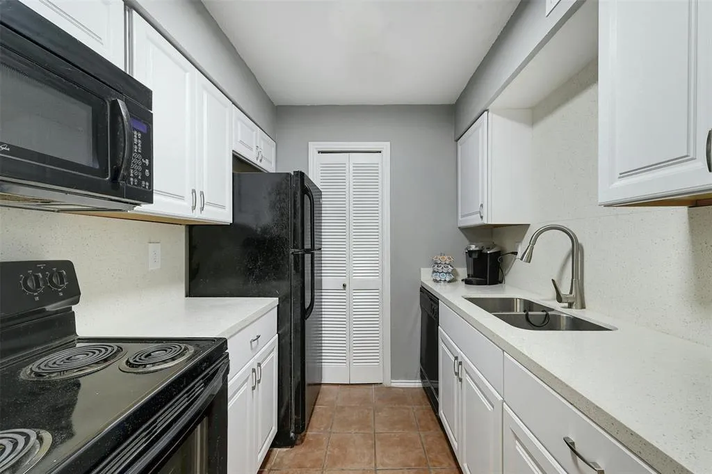 Photo 5 of 1808 RIO GRANDE ST #2