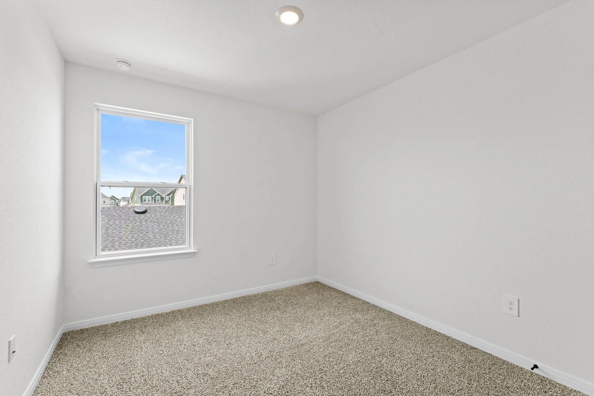 Photo 4 of 2540 VIOLET THEO LN