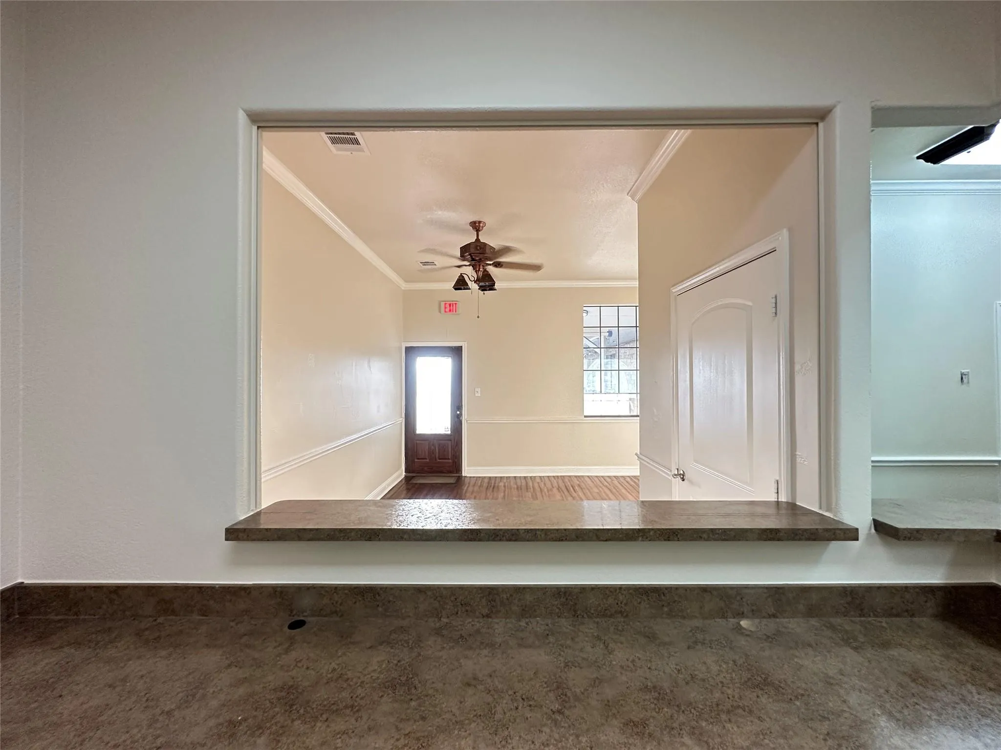 Photo 3 of 305 LIMESTONE TER #C3