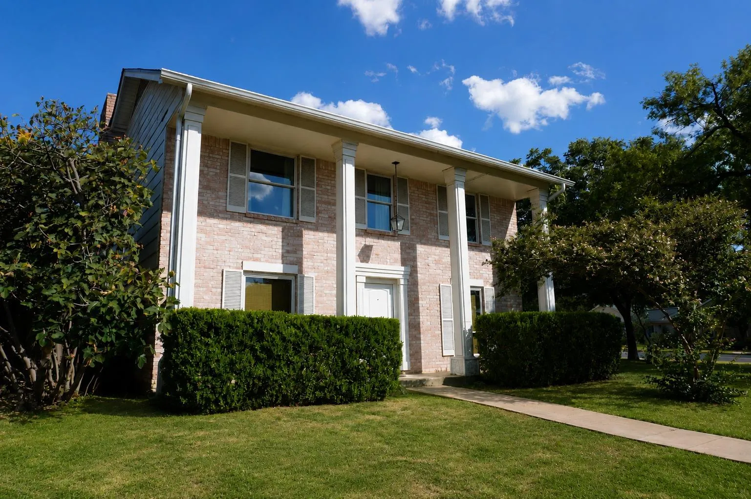 Photo of 10101 PARKFIELD DR, Austin, TX, 78758