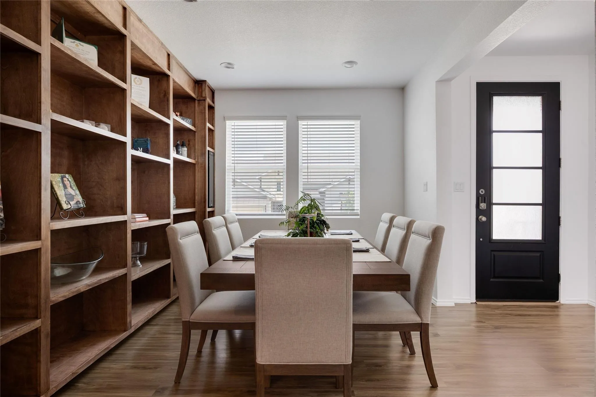 Photo 5 of 700 AFFAZIA LN #C