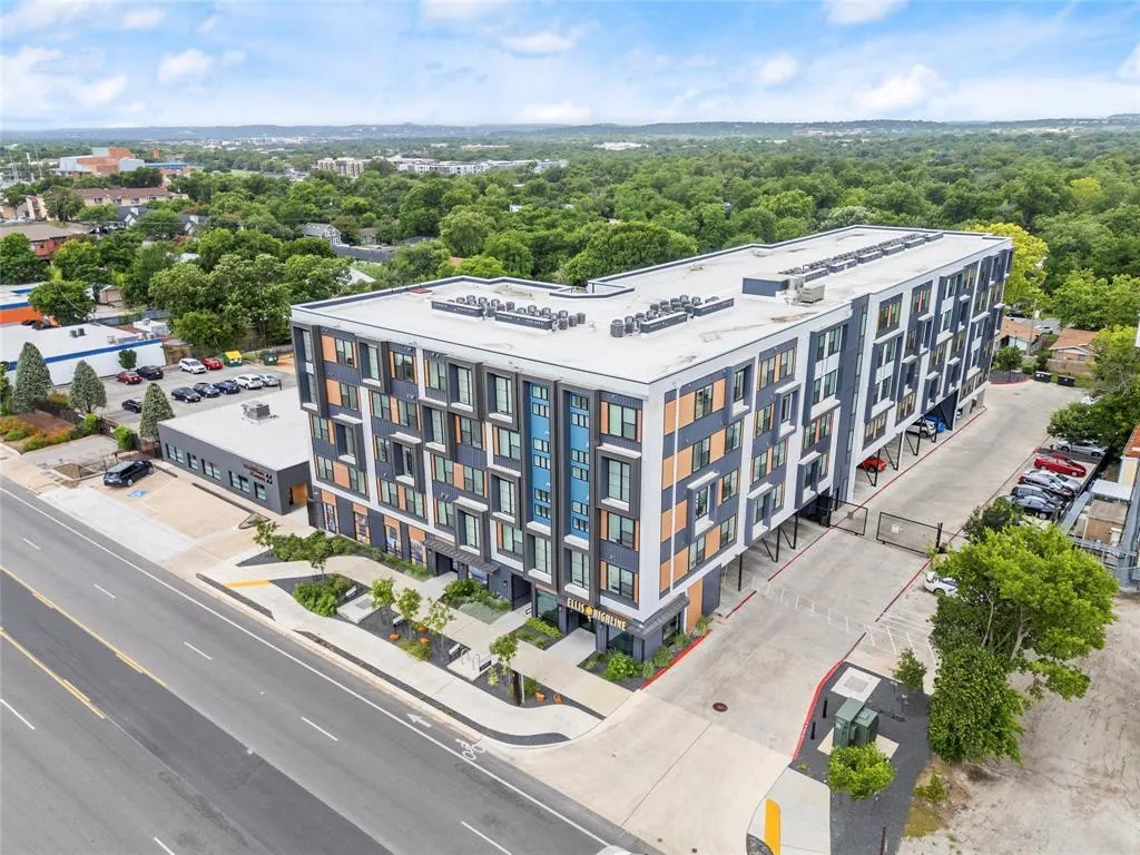 Photo of 6324 N LAMAR BLVD #419, Austin, TX, 78752