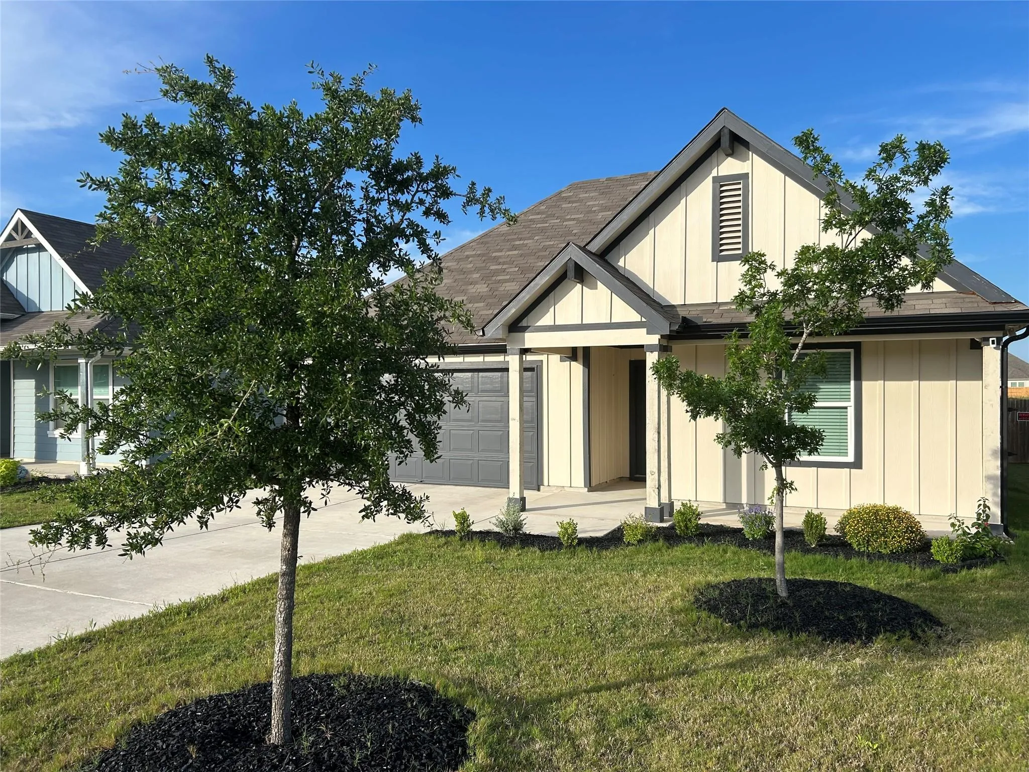 Photo of 111 SWEETWATER CREEK LN, Hutto, TX, 78634
