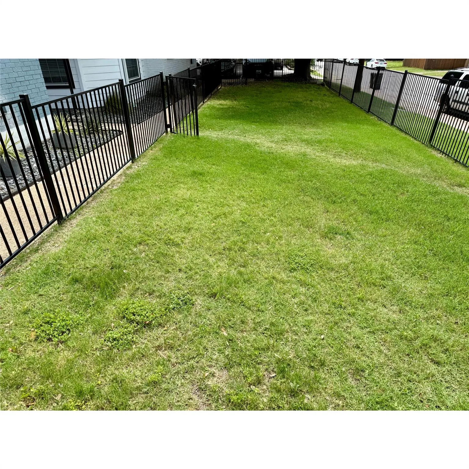 Photo 3 of 700 NELRAY BLVD #101