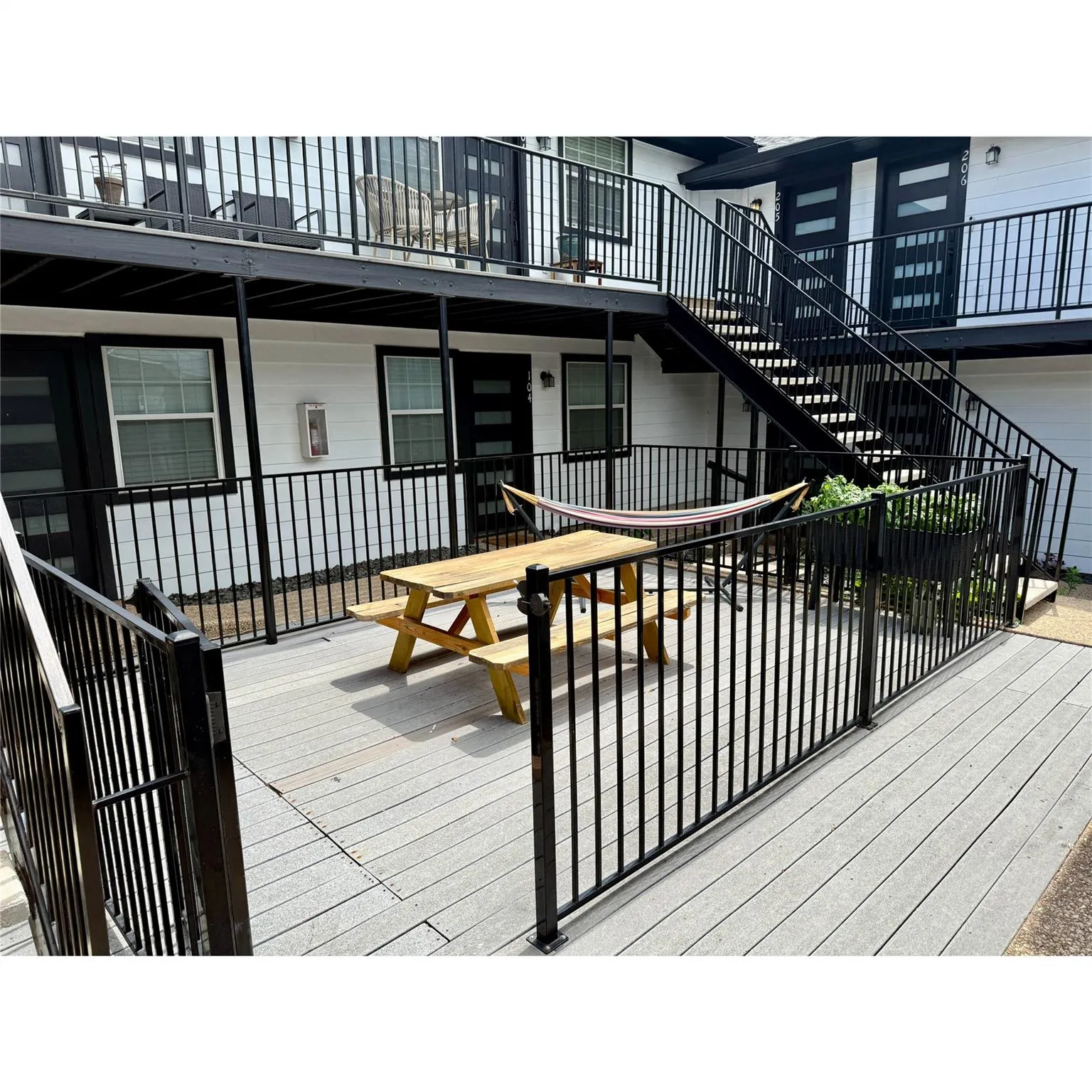 Photo 5 of 700 NELRAY BLVD #101