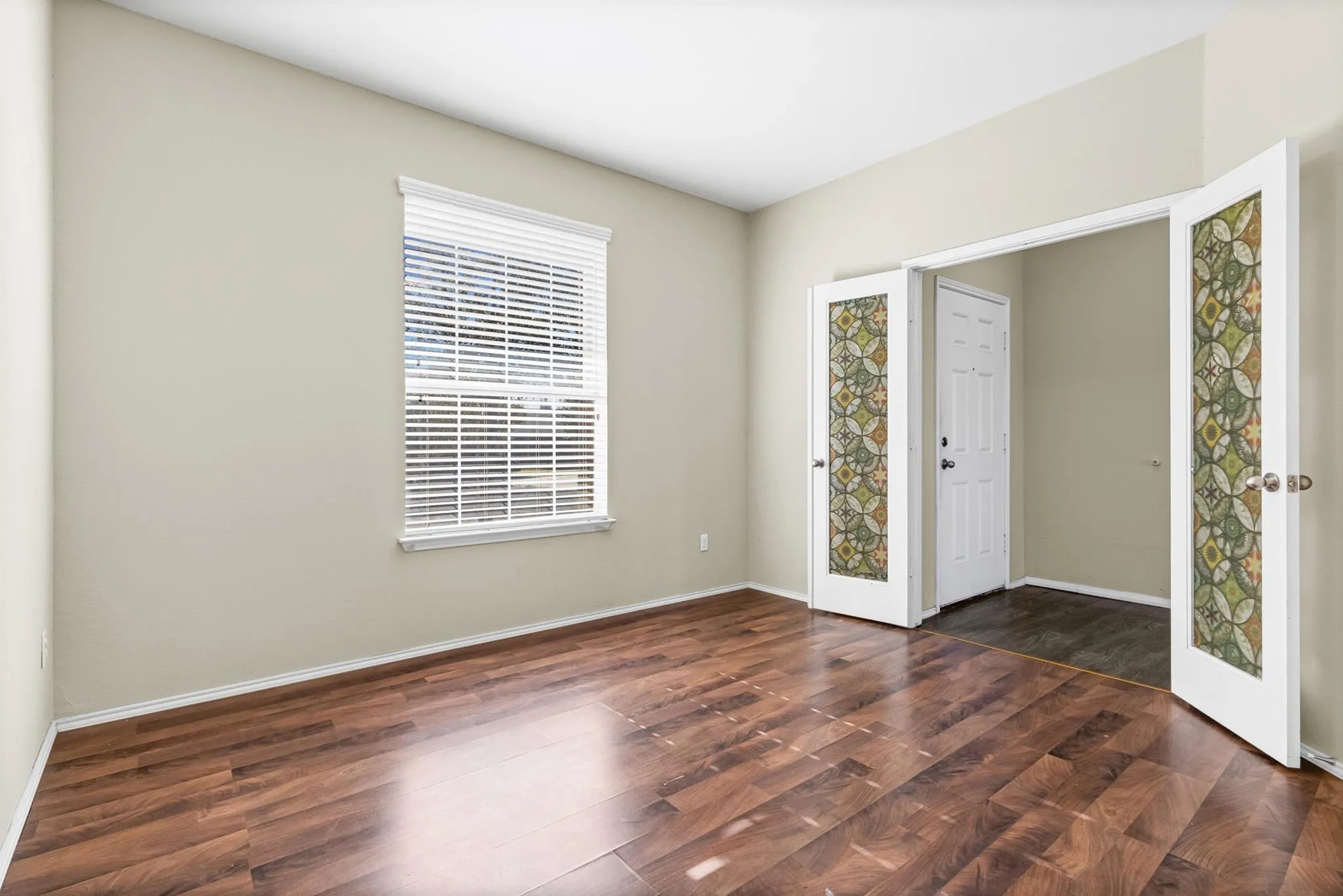 Photo 3 of 5905 ADAIR DR