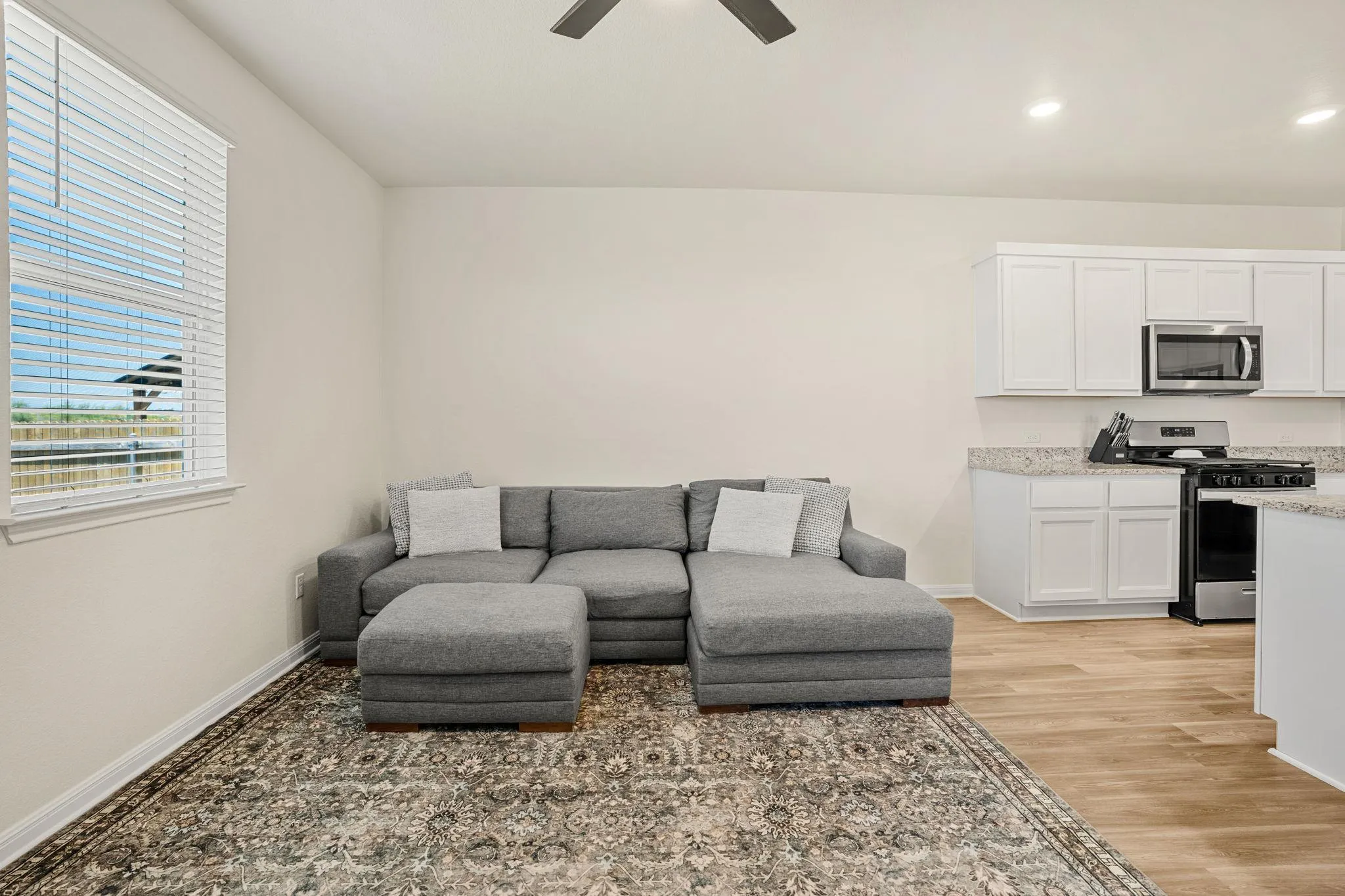 Photo 4 of 148 HIDALGO LN