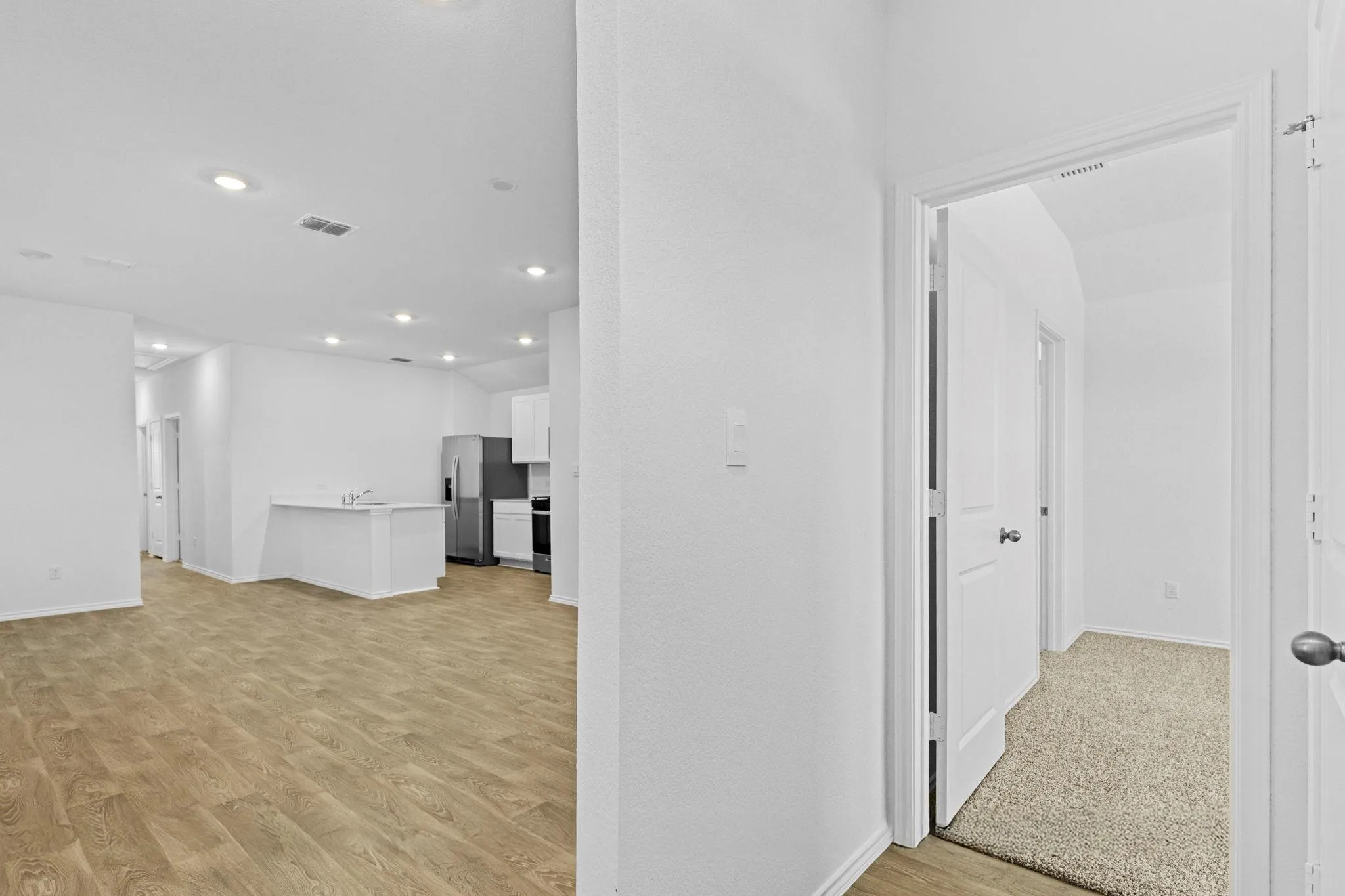 Photo 5 of 306 NIZAO LN