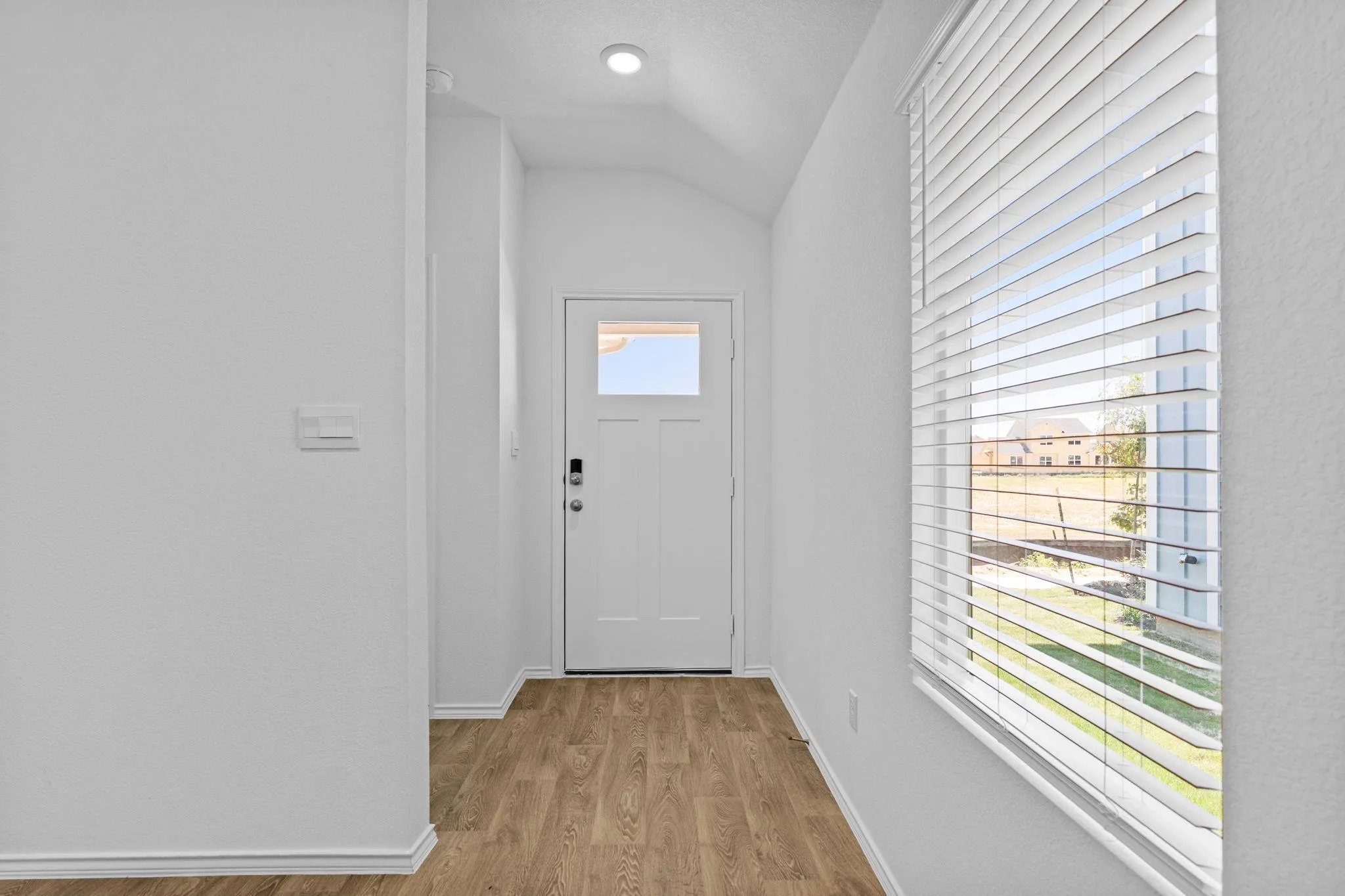 Photo 3 of 306 NIZAO LN