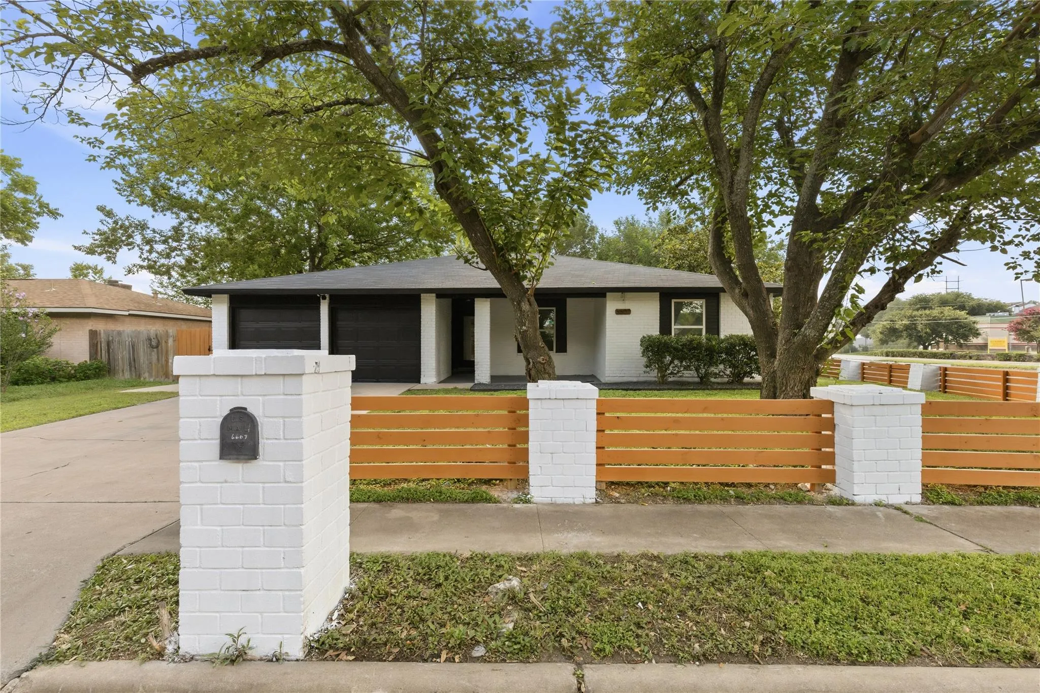 Photo of 6607 STARSTREAK DR, Austin, TX, 78745