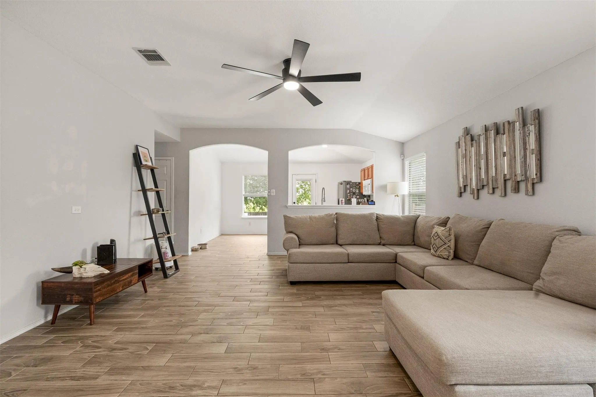 Photo 5 of 340 FEATHERGRASS DR