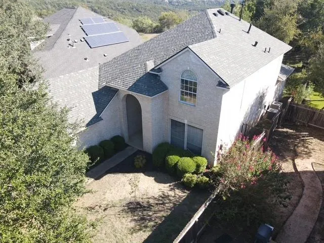 Photo 2 of 10004 SCULL CREEK DR