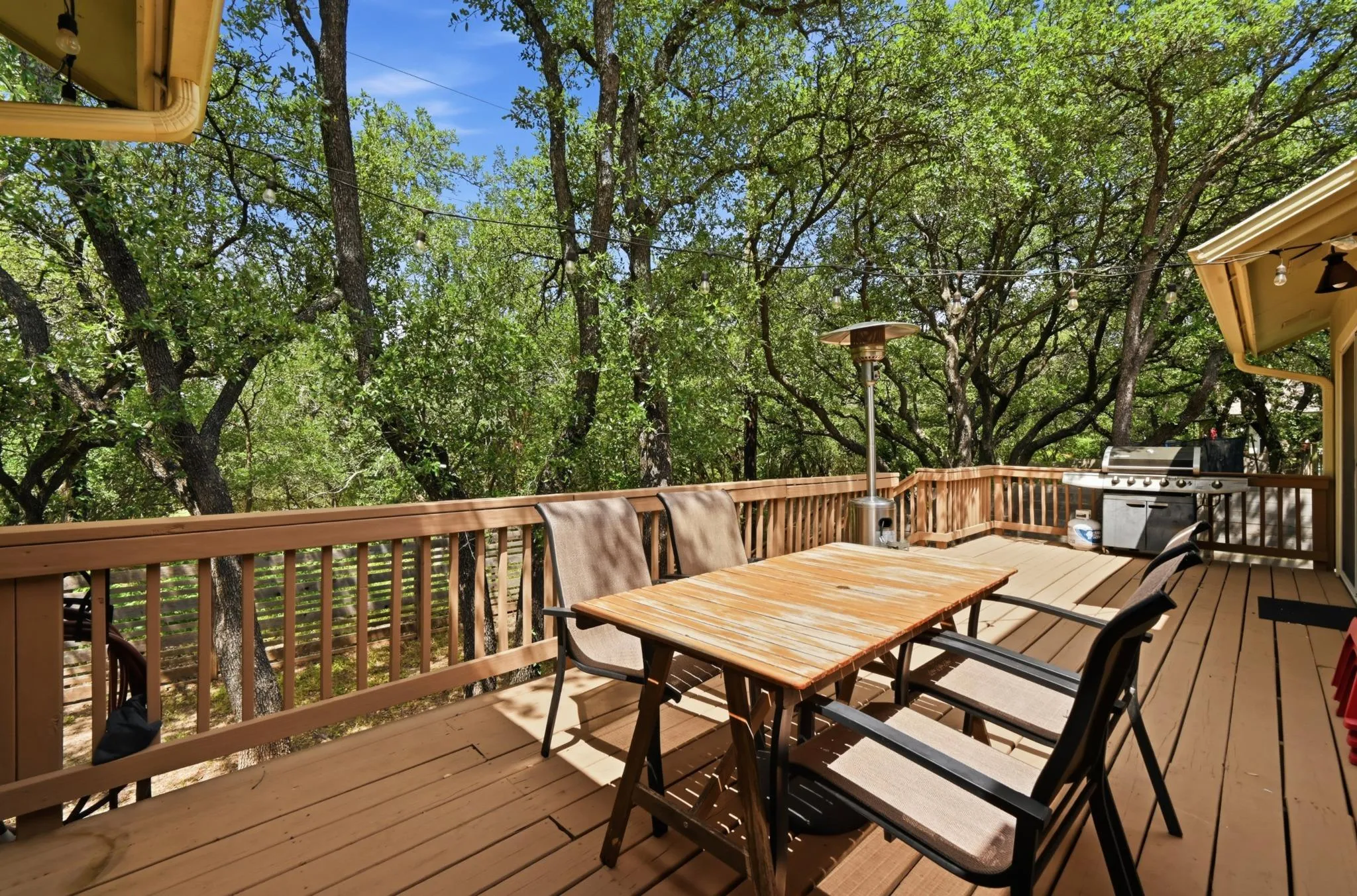 Photo of 12047 LINCOLNSHIRE DR, Austin, TX, 78758