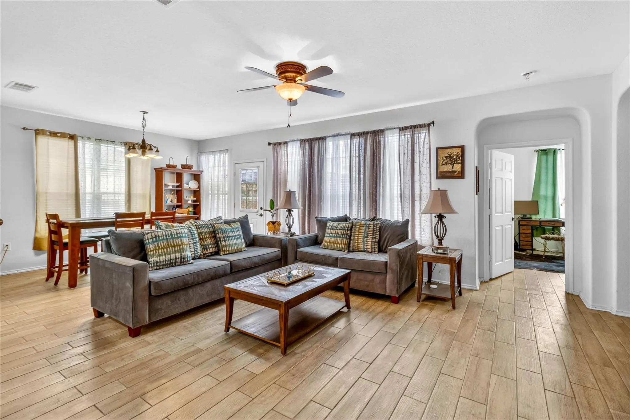 Photo 5 of 460 WATERLEAF BLVD