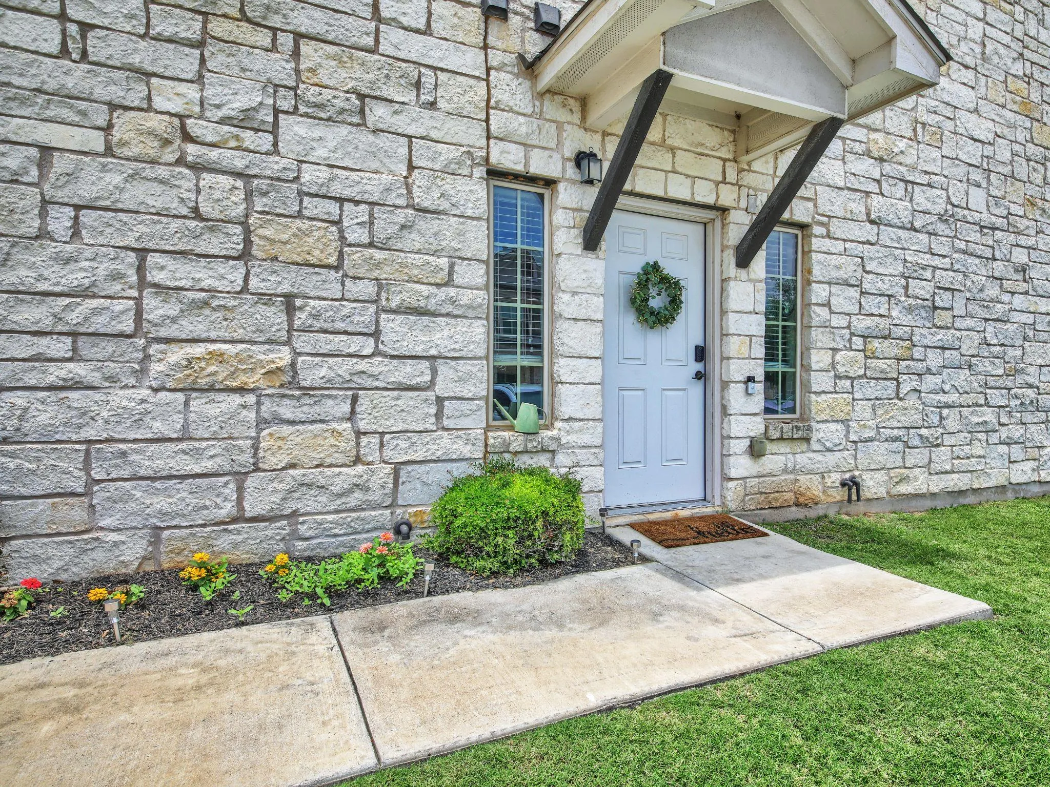 Photo 3 of 1600 AIREDALE RD #2601