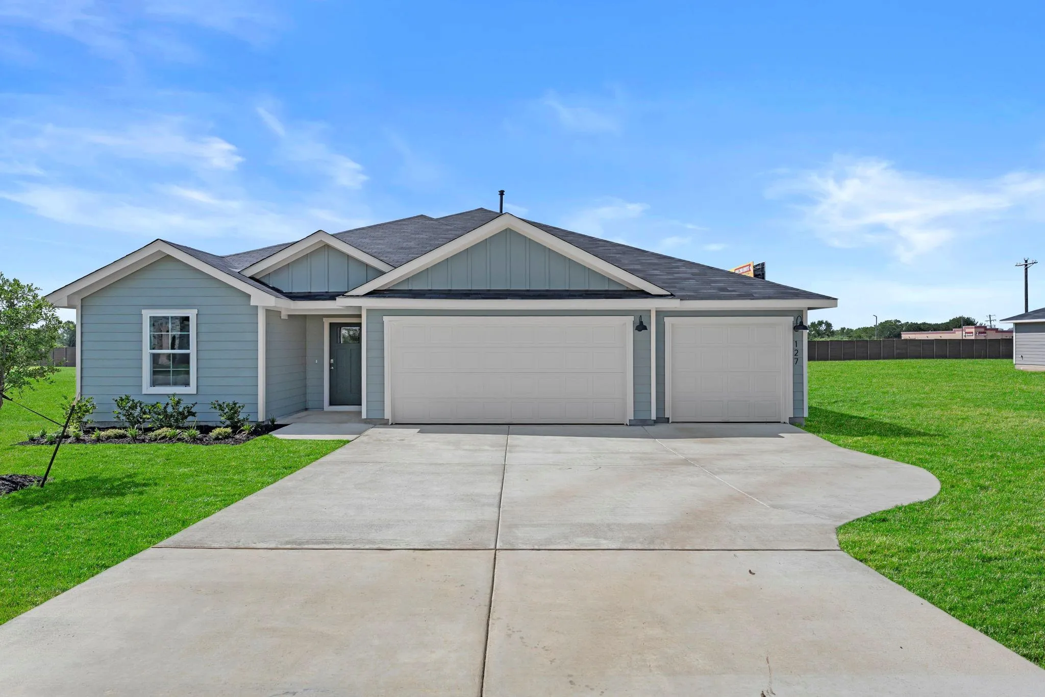 Photo of 127 UNION PACIFIC DR, Cedar Creek, TX, 78612