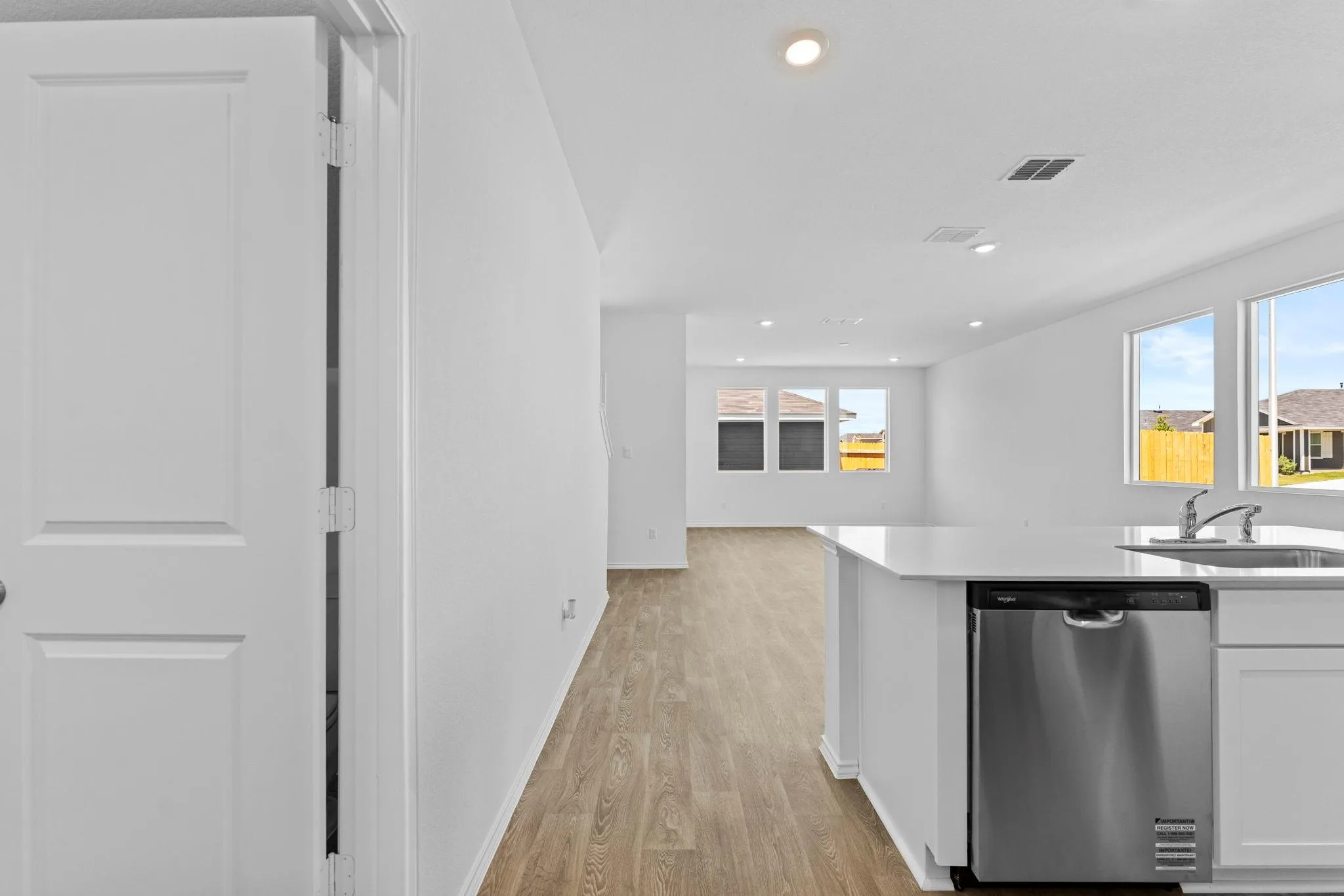 Photo 5 of 325 SANTO DOMINGO RD