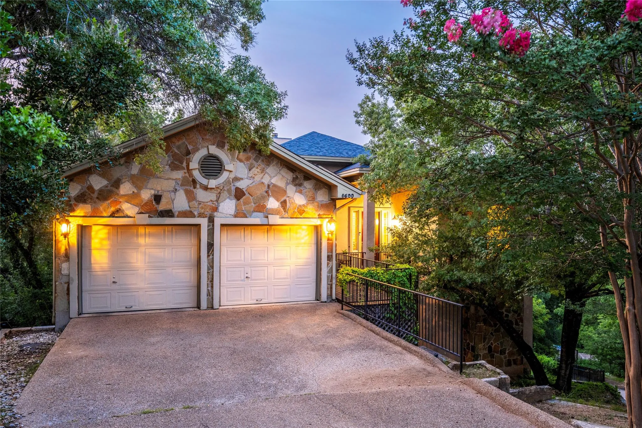 Photo 2 of 5600 SPURFLOWER DR