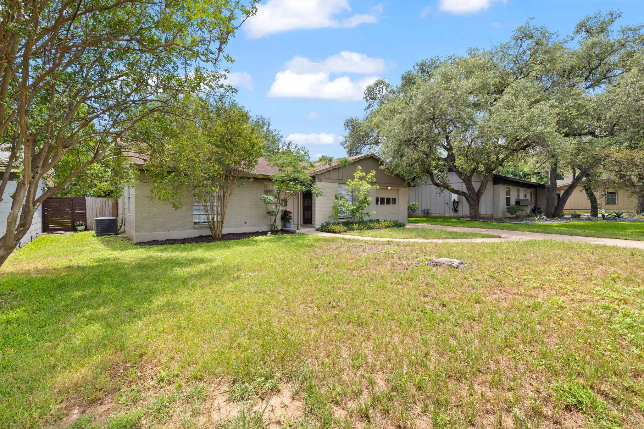 Photo 3 of 2015 FAIR OAKS DR