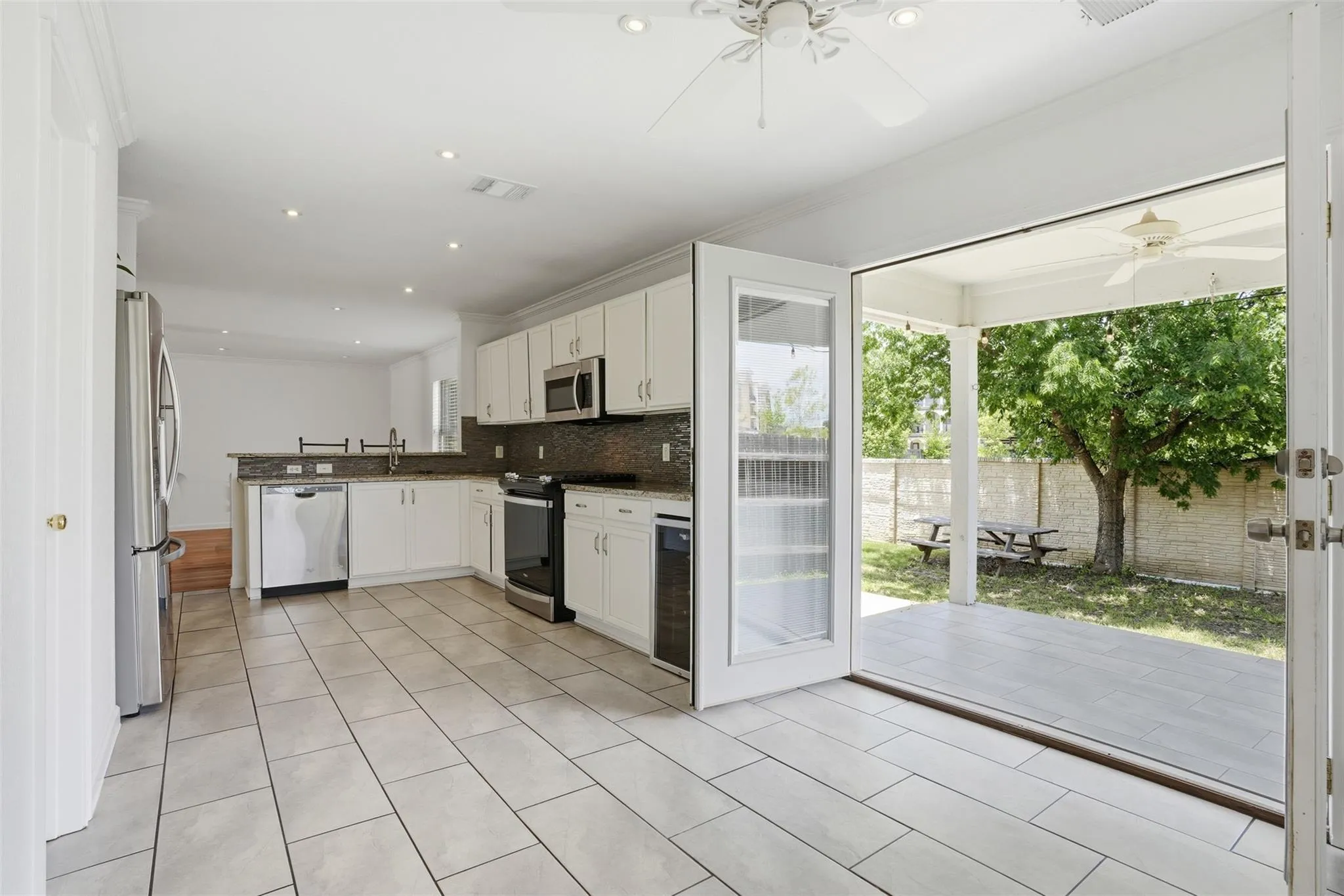 Photo 4 of 3838 HALEYS WAY