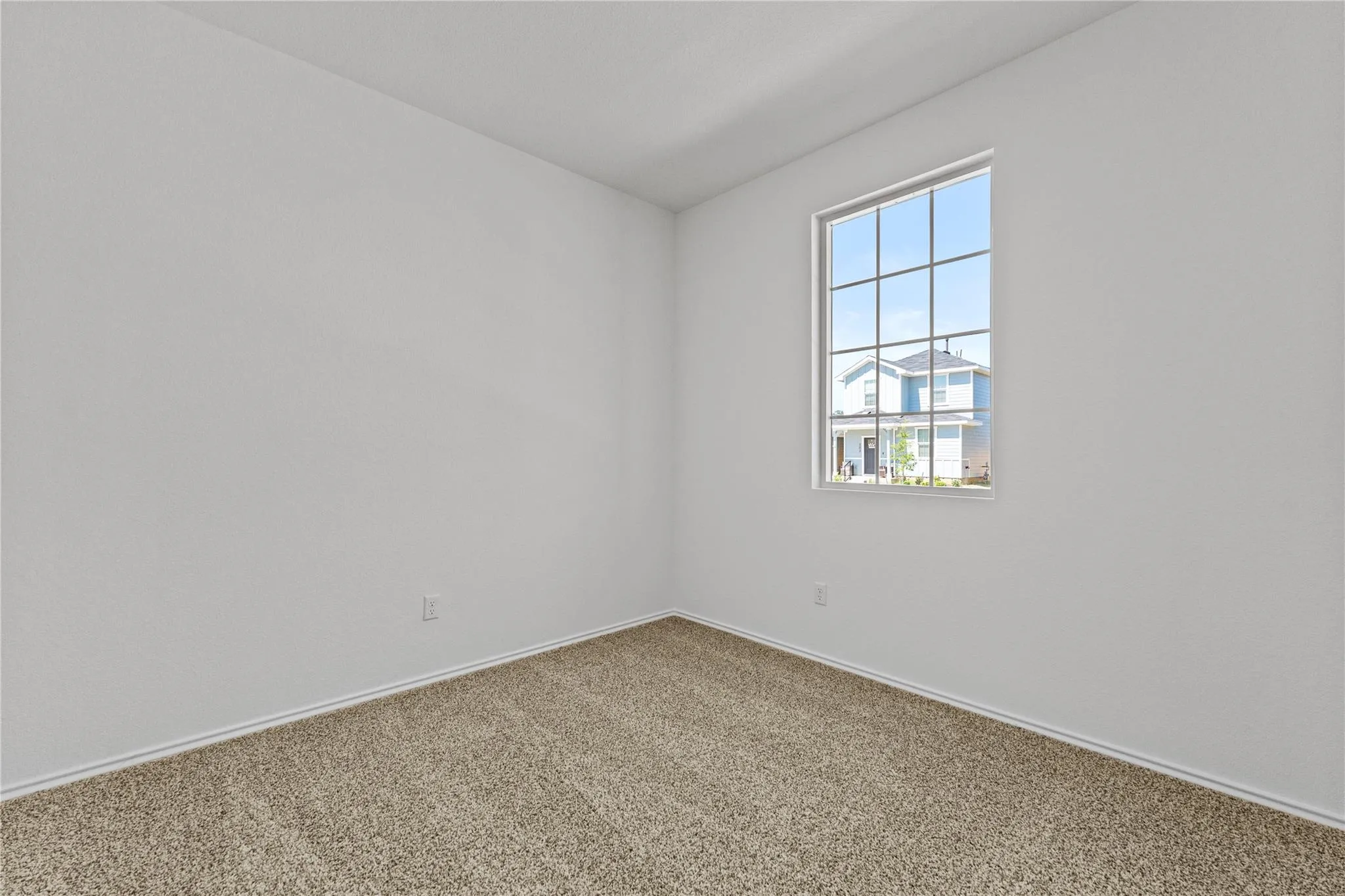 Photo 5 of 322 NIZAO LN