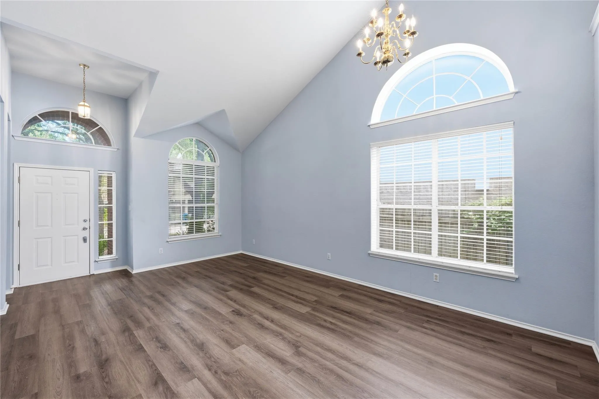 Photo 4 of 3621 BRATTON HEIGHTS DR