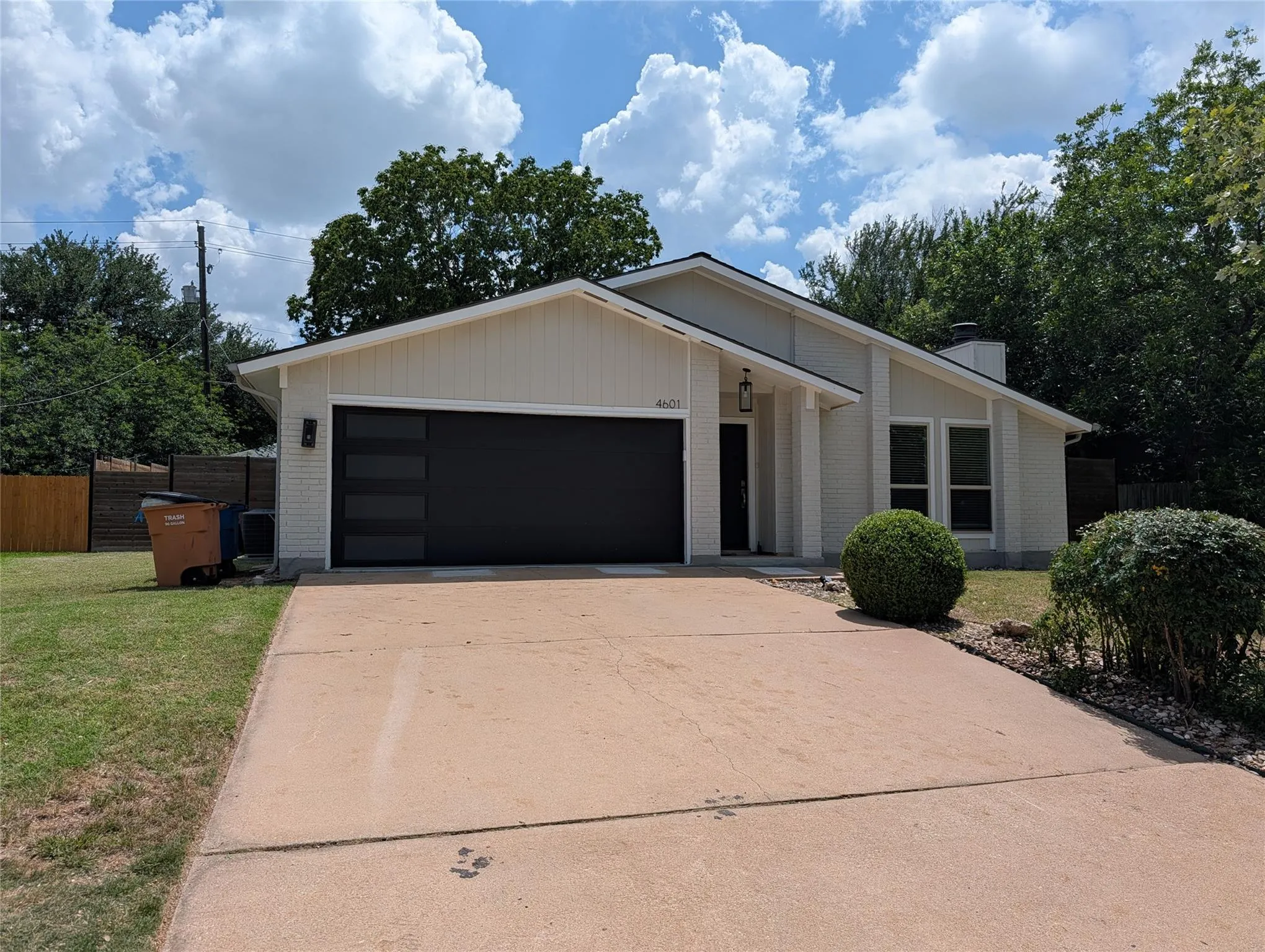 Photo of 4601 TAMARACK TRL, Austin, TX, 78727