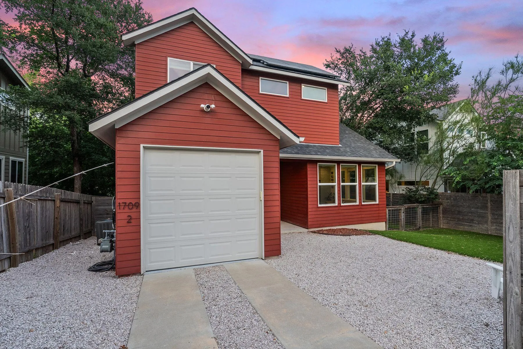 Photo 3 of 1709 PEREZ ST #2