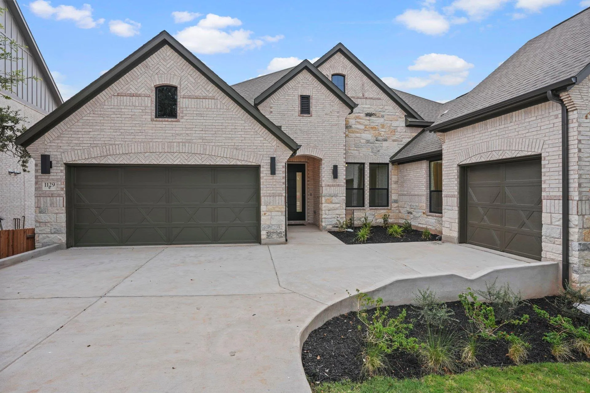 Photo 5 of 1129 TWISTED TARPLEY LN