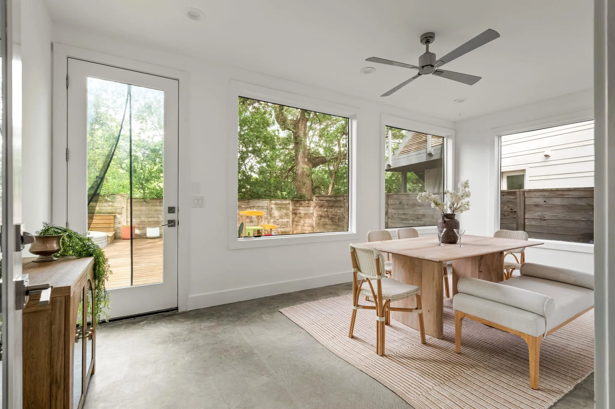 Photo 5 of 1182 OAKGROVE AVE #A