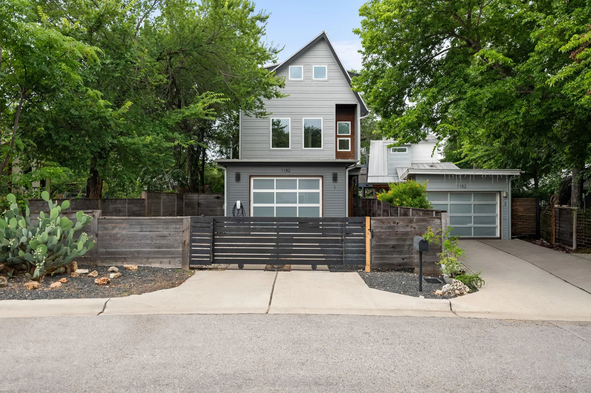 Photo of 1182 OAKGROVE AVE #A, Austin, 78702
