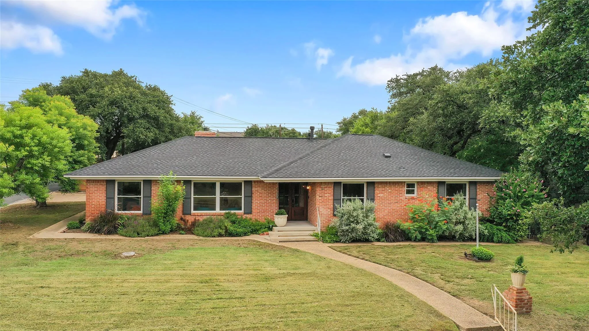 Photo 5 of 1308 CARDINAL HILL CIR