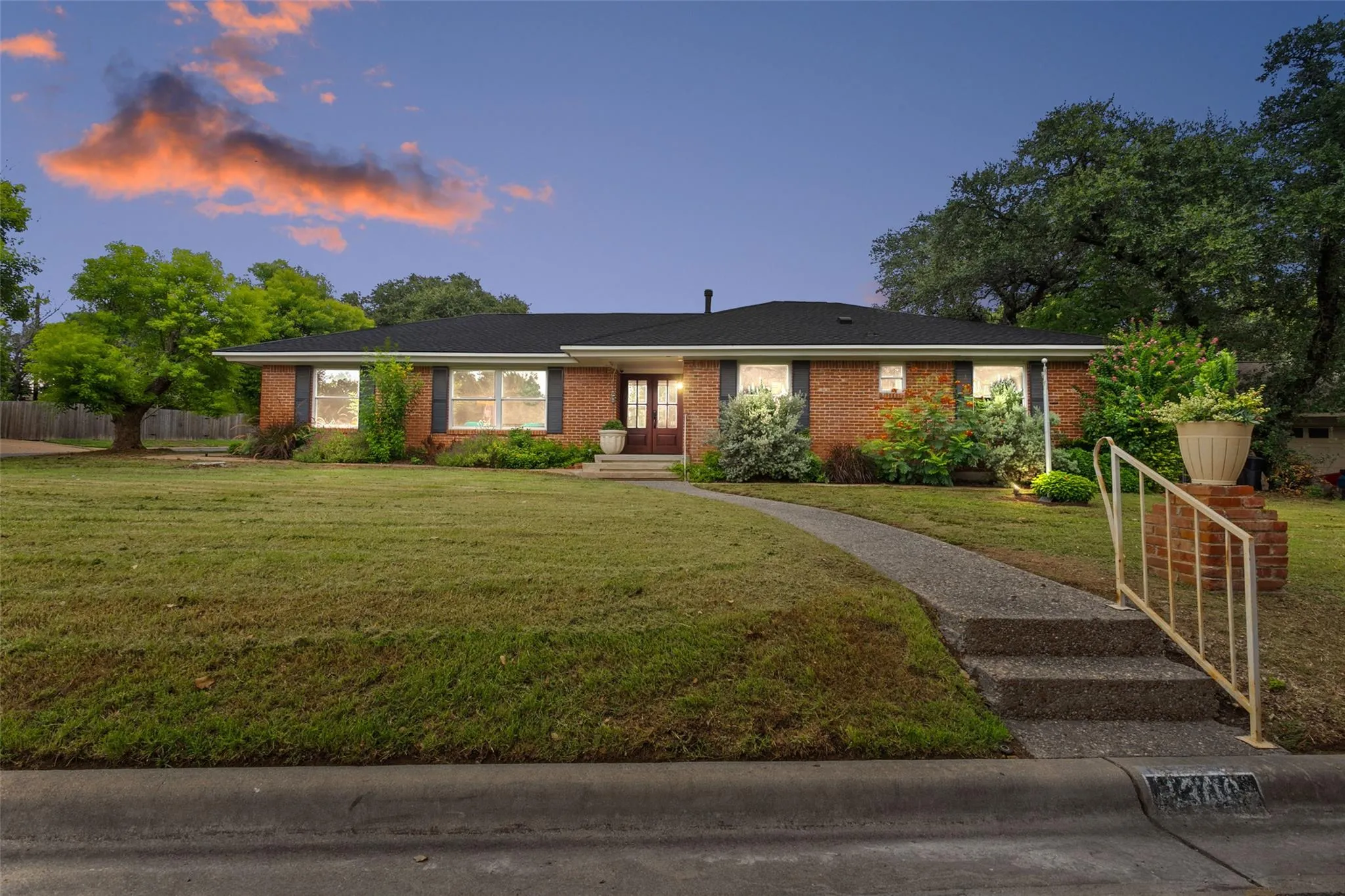 Photo of 1308 CARDINAL HILL CIR, Austin, TX, 78758