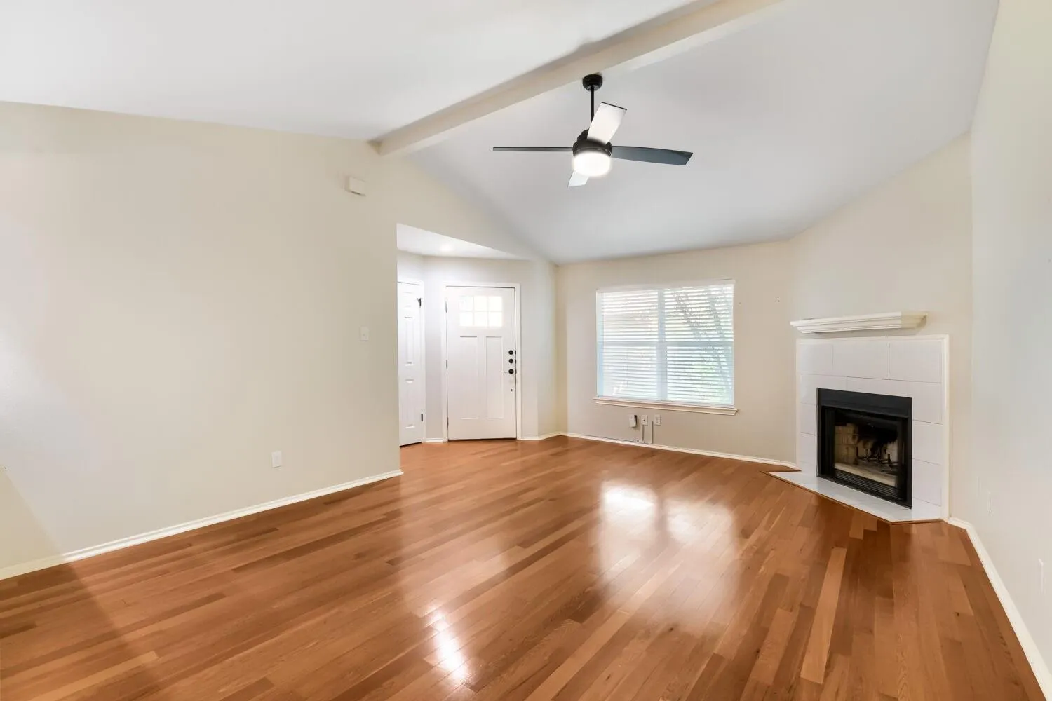 Photo 5 of 9616 HOLLY SPRINGS DR