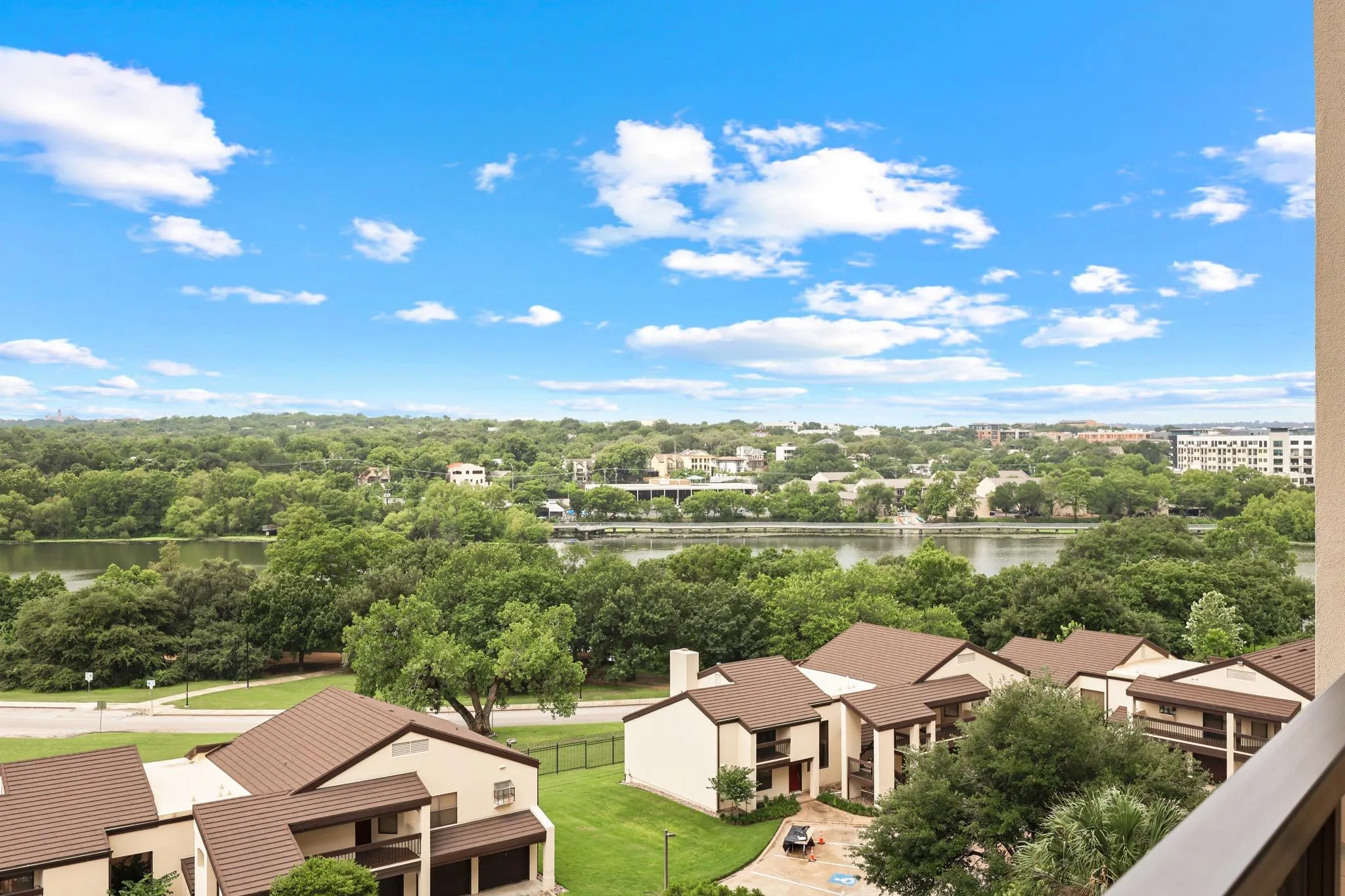Photo of 40 N INTERSTATE 35 HIGHWAY #8C4, Austin, TX, 78701