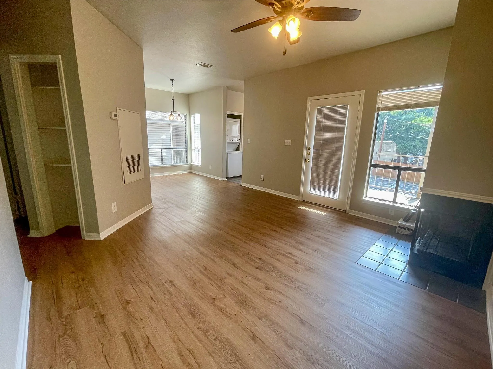 Photo 5 of 310 PAT GARRISON ST #8